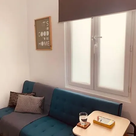 Tiny81 Cozy Break Apartment *